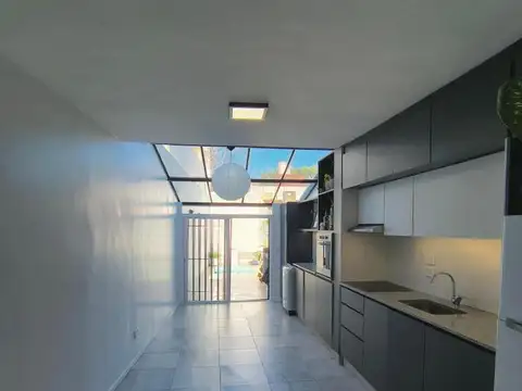 Casa Dúplex Refaccionada y Muy Luminosa – Vicente López