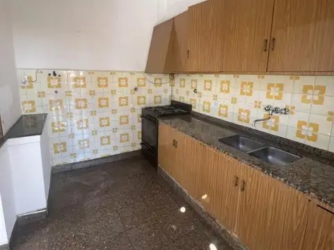 ALQUILER CASA 4 DOR. DOS PLANTAS DOS COCINAS COMPLETAS
