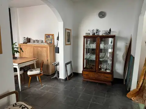 Casa 5 ambientes con 1 baño