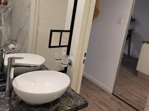 Alsina 1200, Piso 1