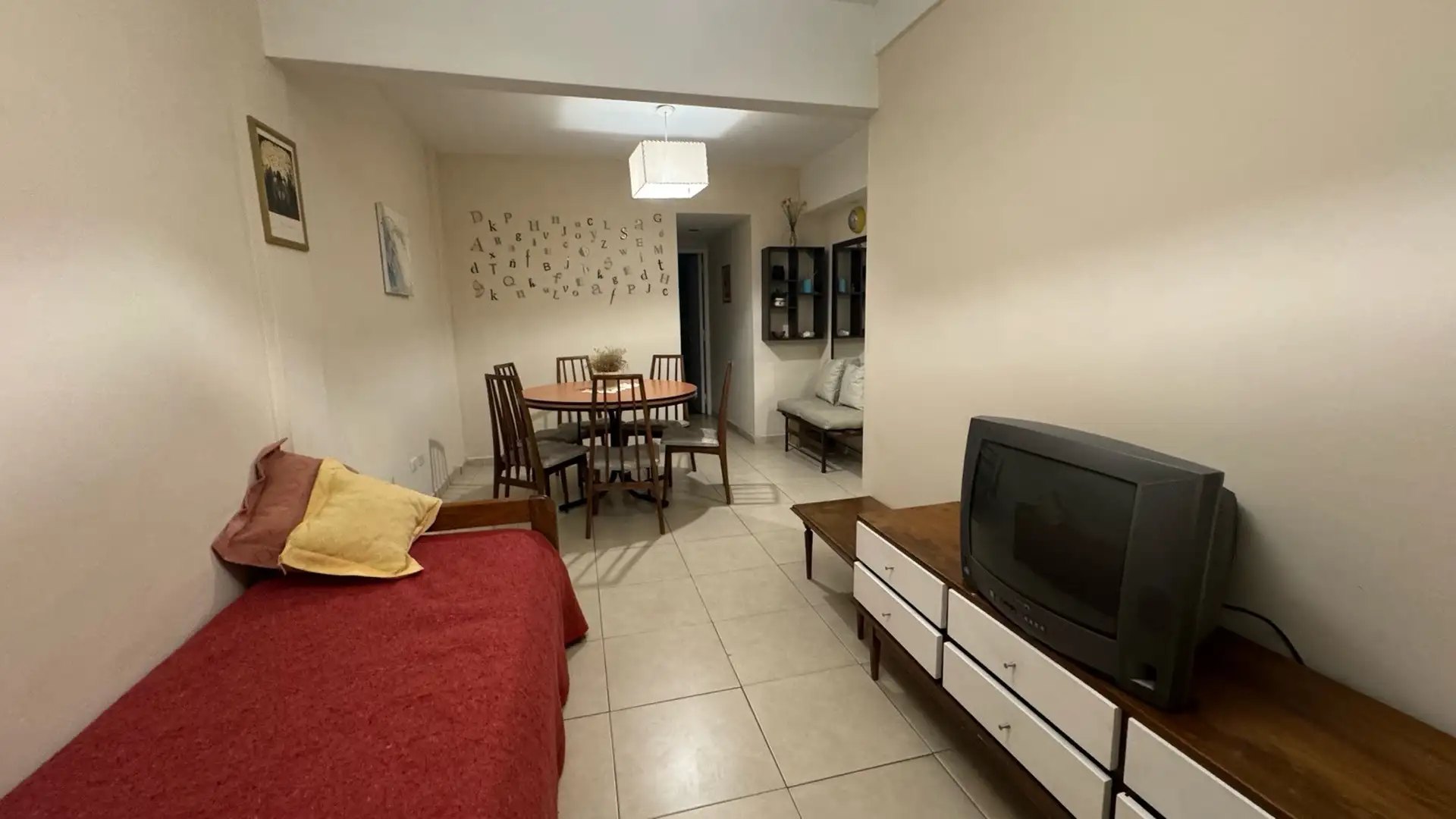 Departamento 2 amb a la calle con balcón — Centro
