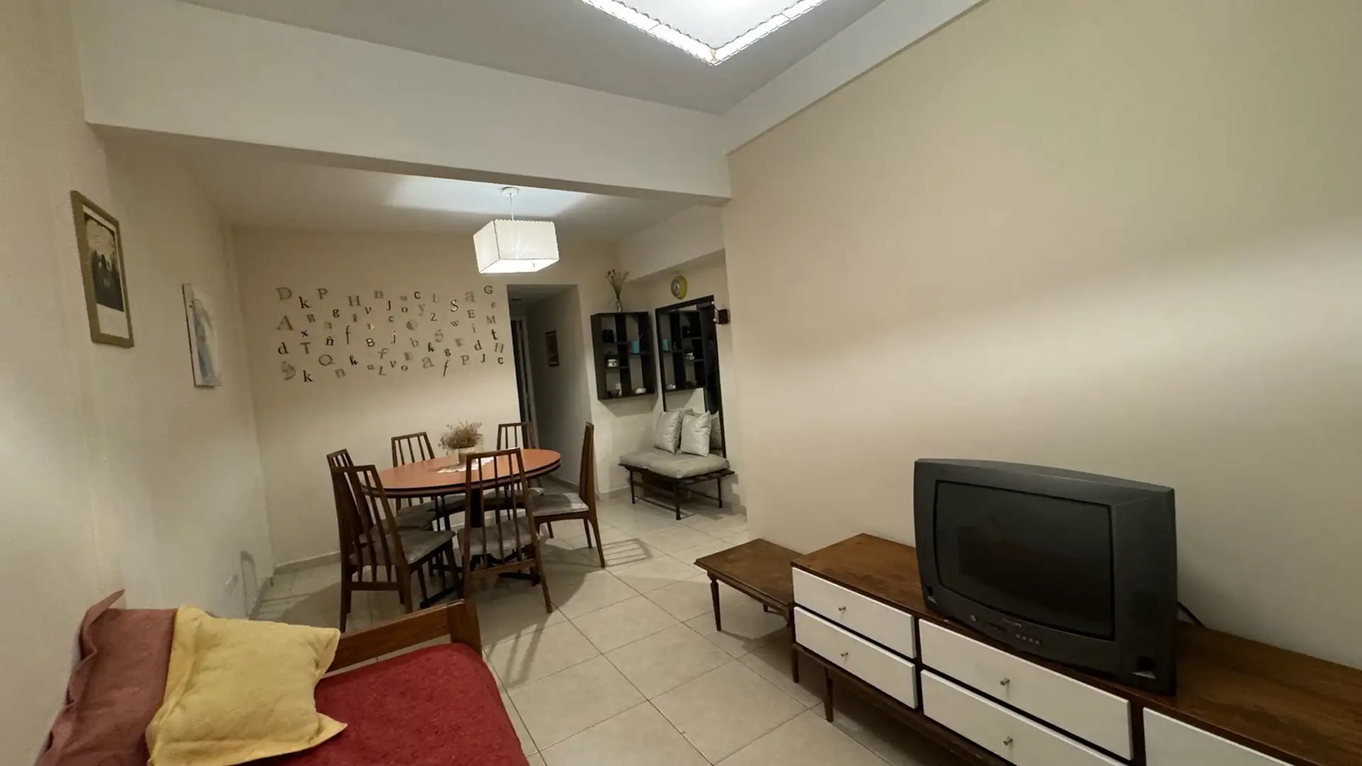 Departamento 2 amb a la calle con balcón — Centro