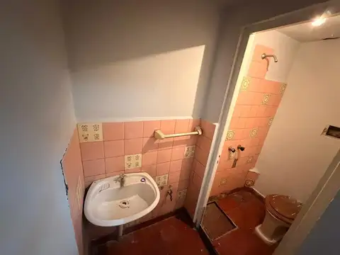 VENTA LOCAL VILLA ADELINA