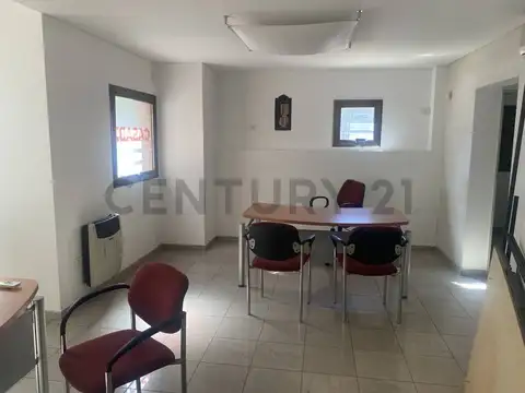 Oficina 2 ambientes con 1 baño