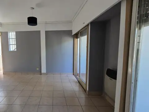 Almafuerte 1800, Piso 1