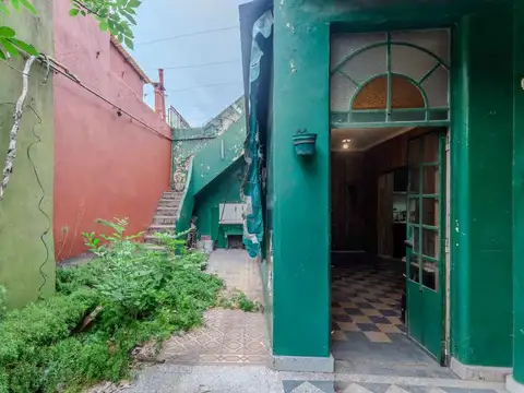 VENTA CASA 5 AMBIENTES URQUIZA APTO CREDITO