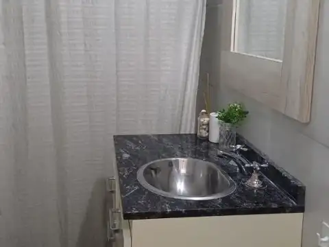 DEPARTAMENTO AMOBLADO. BAJAS EXPENSAS