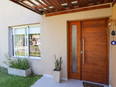 Casa en Venta en La cañada de Pilar, USD 178.000