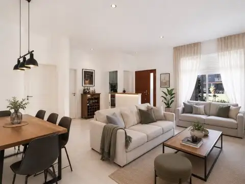 Casa en Venta con 4 cocheras