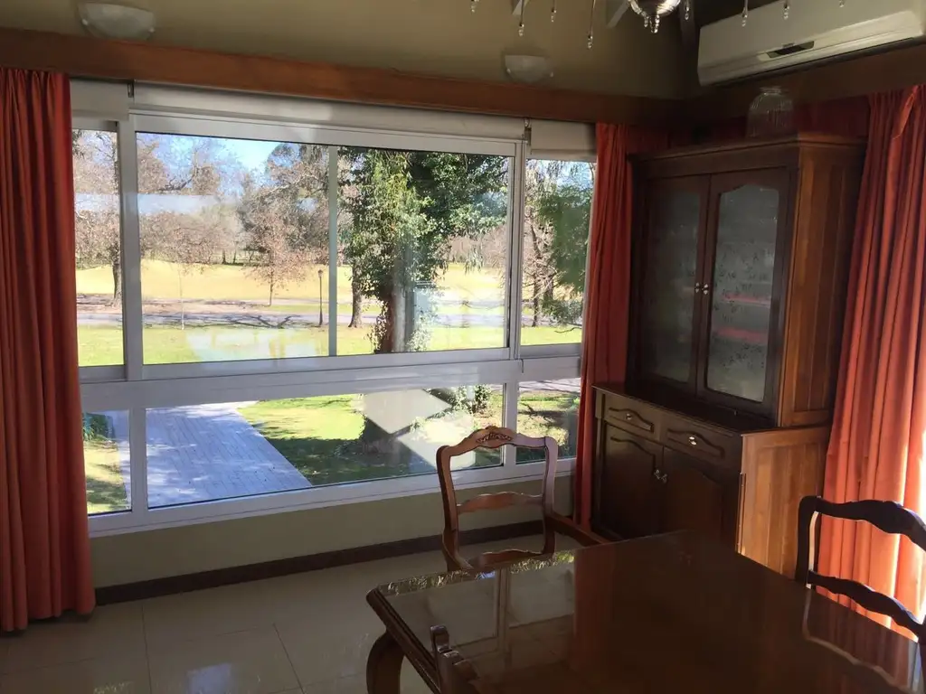 AUTOPISTA BS AS LA PLATA KM 33 - 4 dormitorios con cochera