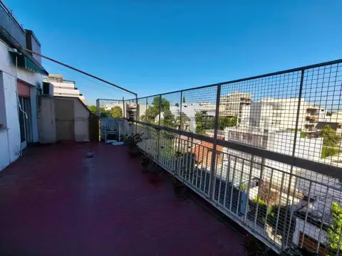 VILLA DEVOTO | 3 ambientes con gran balcón terraza | Muy luminoso | Ideal refacción