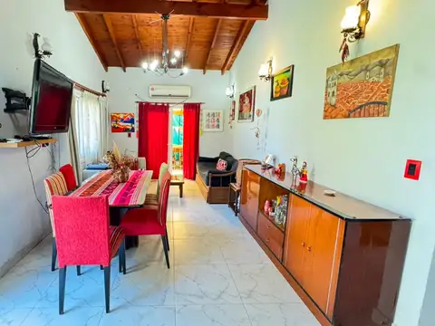 Casa en Venta con 2 cocheras