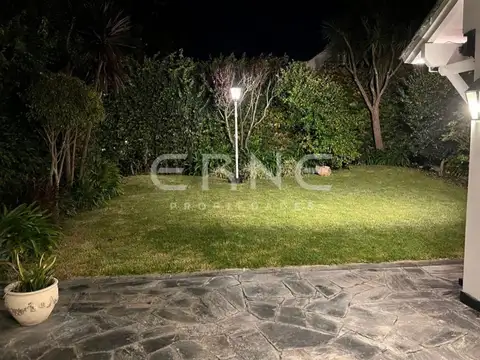 Casa en Venta en Playa Grande, USD 600.000