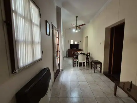 VENTA DE CASA 5 AMB CON QUINCHO Y AMPLIA TERRAZA