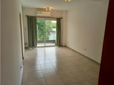 Departamento en Alquiler en Colegiales, $ 560.000