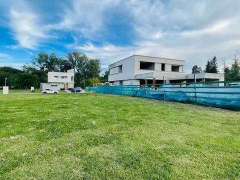 Terreno en Venta 20  mts Frente