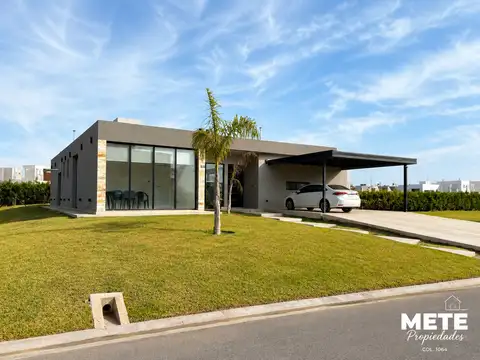 CASA DE DISEÑO EN TERRALAGOS | CANNING