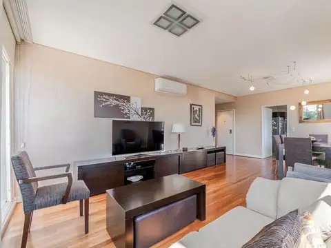 Departamento en Venta con 2 cocheras
