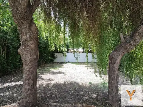 Casa 6 ambientes con 2 baños