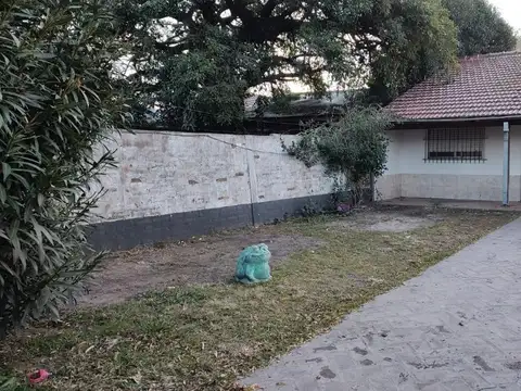 Casa en Venta - 4 Dormitorios 2 Baños - 150m2