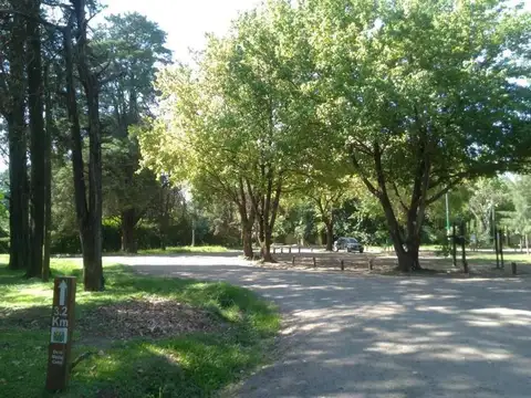 Terreno en Venta en Barrio Parque Leloir, USD 310.000