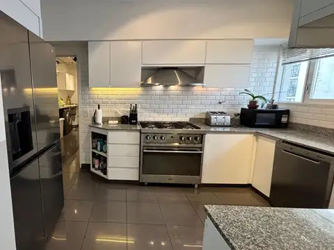 Departamento en Alquiler con 1 cocheras