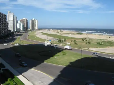 Apartamento en Alquiler, Brava, Punta del Este, 3 Dormitorios.