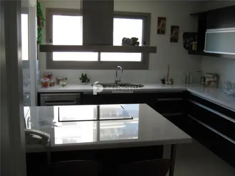 Departamento en Alquiler en Punta del Este, USD 23.000