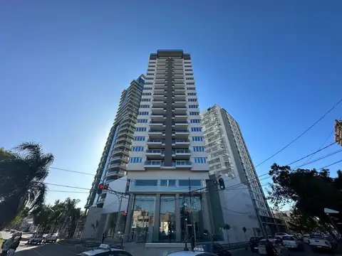 VENTA DPTO 2 DORM Y COCHERA SOBRE BOULEVARD
