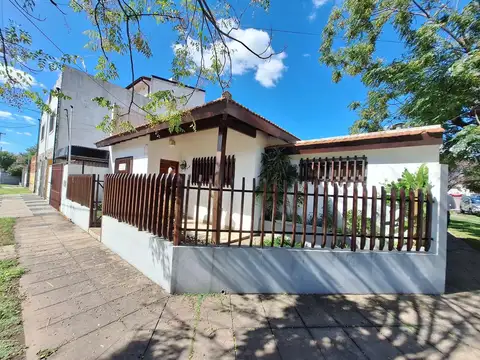 Casa en Venta en Campana, USD 160.000