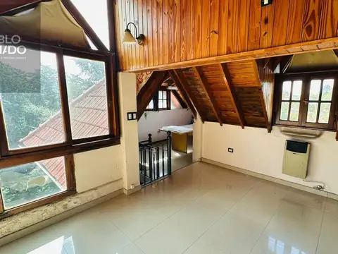 Casa en Venta con 4 cocheras
