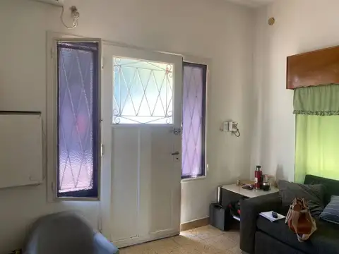 Depto Tipo Casa en Venta 40 años
