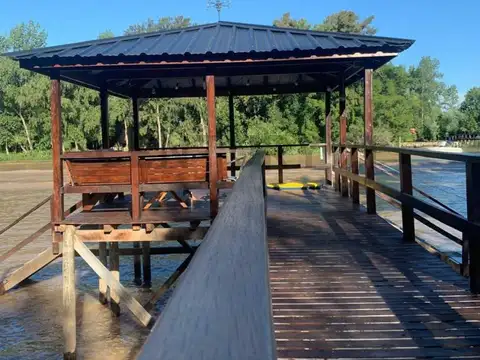 Casa en venta o permuta  en Canal Arias Delta de Tigre