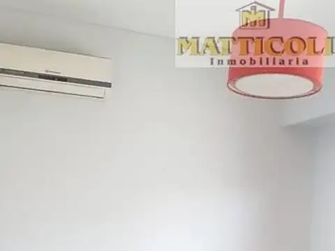 Depto Tipo Casa en Alquiler con 1 cocheras