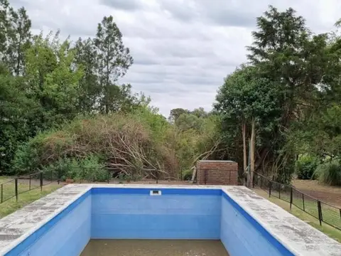 Golfers Club Pilar, Excelente Casa 6 Amb. con piscina