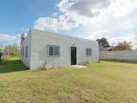 QUINTA CON PILETA EN ARROYO LEYES km 10,5