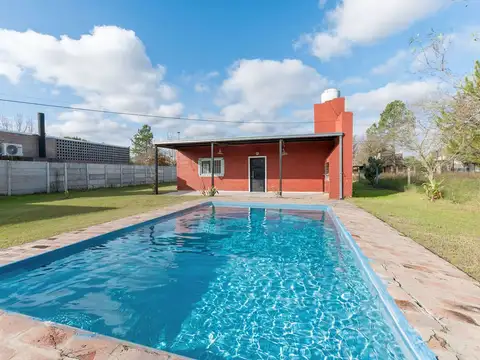 QUINTA CON PILETA EN ARROYO LEYES km 10,5