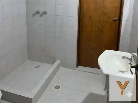 San Martín e/ Estado de Israel y Remedios de Escalada