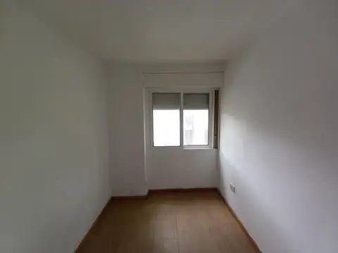 Depto Tipo Casa 4 ambientes con 2 baños