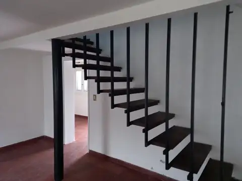 Depto Tipo Casa en Venta en La Florida, USD 68.000