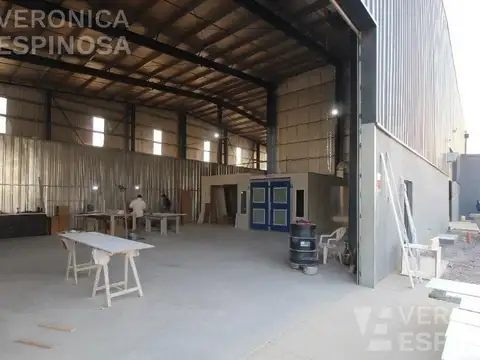 Galpon en Venta 46  mts Fondo