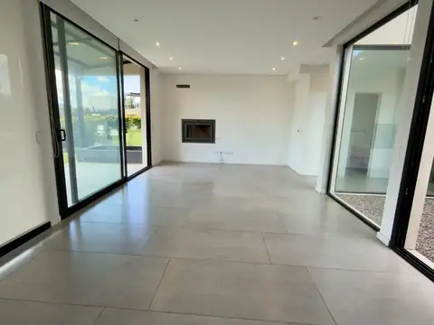 LIBERTAD 300