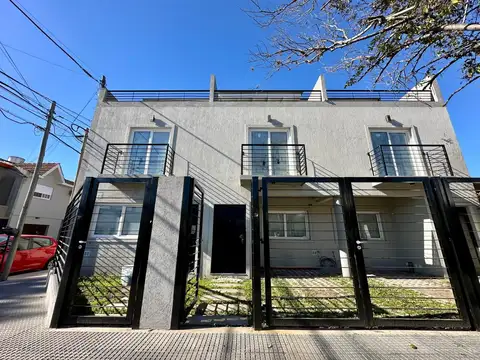 4 Amb. a Estrenar: Suite, Jardín, Cochera y Playroom