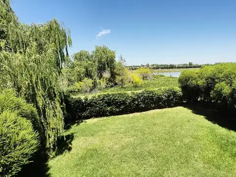 Venta Casa 3 dormitorios mas dependencia Barrio Los Alisos, Nordelta