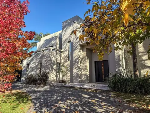 Casa en Venta en San Jorge Village, Countries y Barrios Cerrados en Malvinas Argentinas