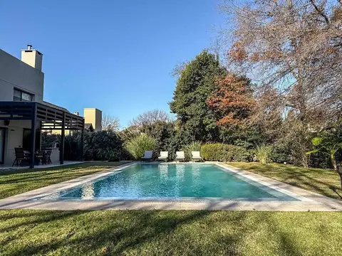 Casa en Venta de 4 dormitorios