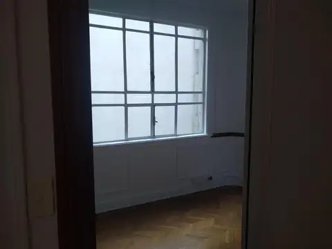 Oficina en Alquiler 100 años