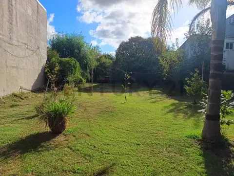 TERREO EN VENTA  OPORTUNIDAD– LOTE EN EXCELENTE UBICACIÓN