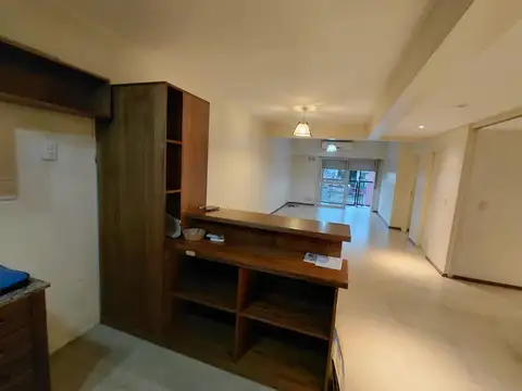 Alquilo 3amb Cochera Amenities Venezuela 2300 , Piso 5