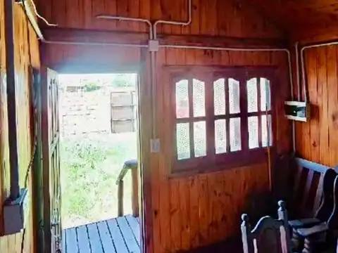 Casa 3 ambientes con 1 baño